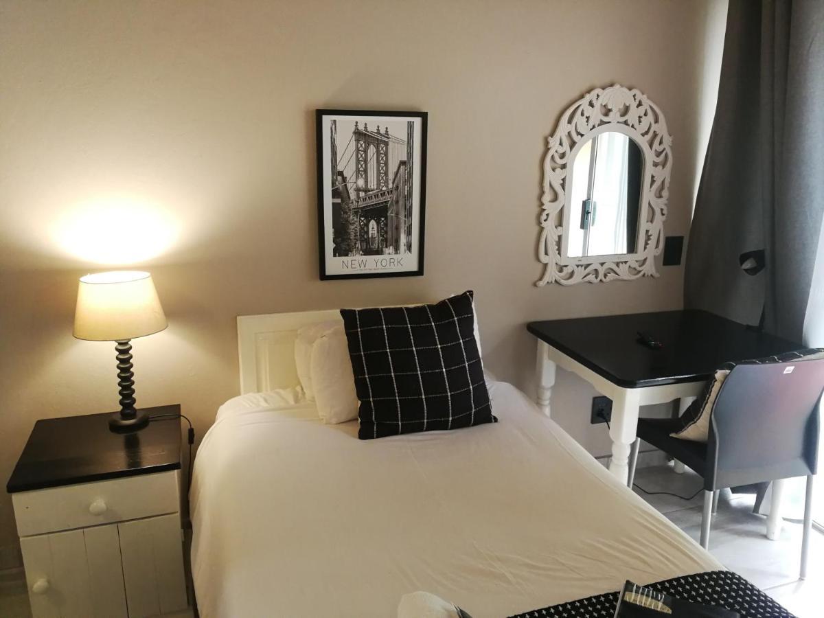 Greenfields Guesthouse & Restaurant Alberton Bagian luar foto
