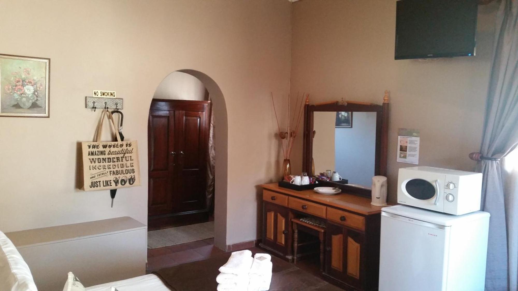 Greenfields Guesthouse & Restaurant Alberton Ruang foto