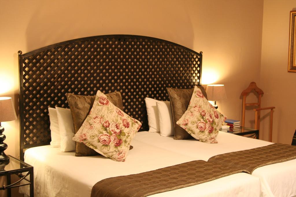 Greenfields Guesthouse & Restaurant Alberton Bagian luar foto